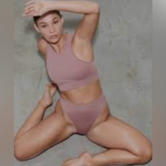 BNWT SKIMS stretch Rib High Neck Bra and rib Brief SET ROSE CLAY S/M - Picture 2 of 2